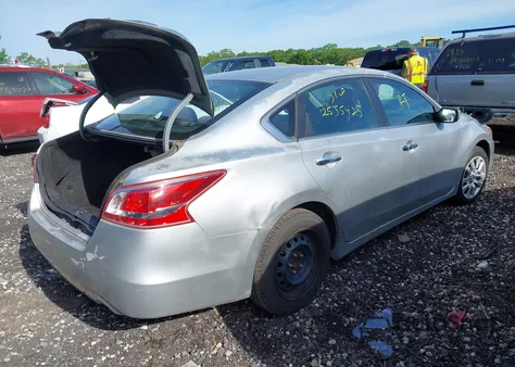 2013 Nissan Altima 2.5 S из США, поврежденный, VIN 1N4AL3AP5DN521125